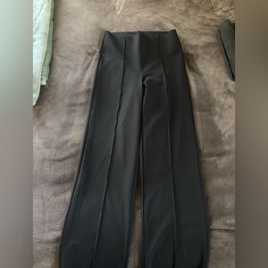 Yogalicious Black Straight Pants L